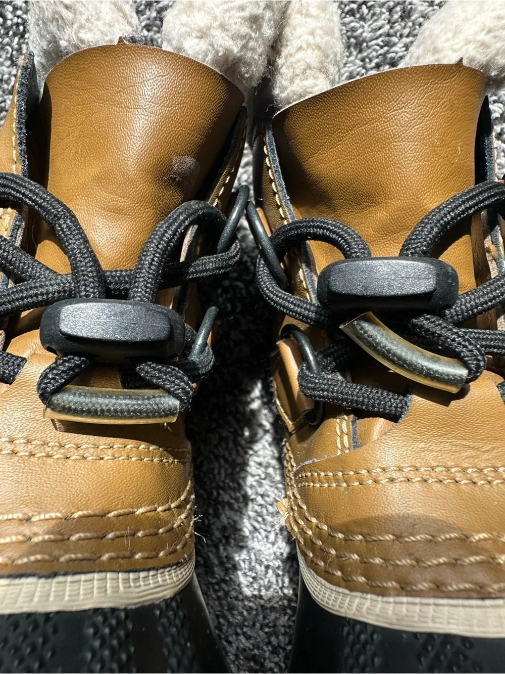 SOREL Kids Tan & Black Sherpa-Lined Waterproof Hiking Snow Boots Size 9 Toddler
